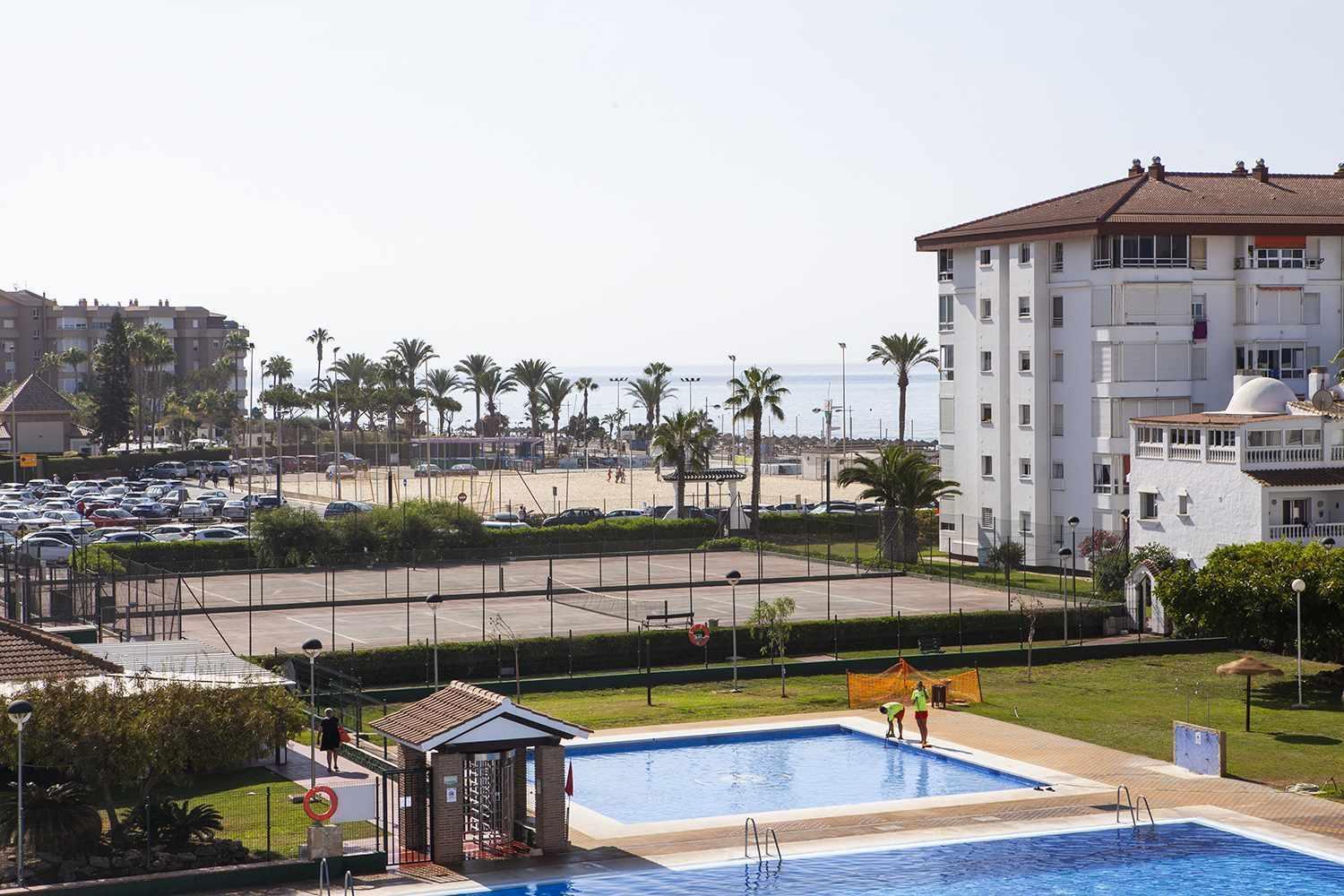 Апартаменты A 100M De Playa Piscina Y Todos Los Servicios Торрокс-Коста Экстерьер фото