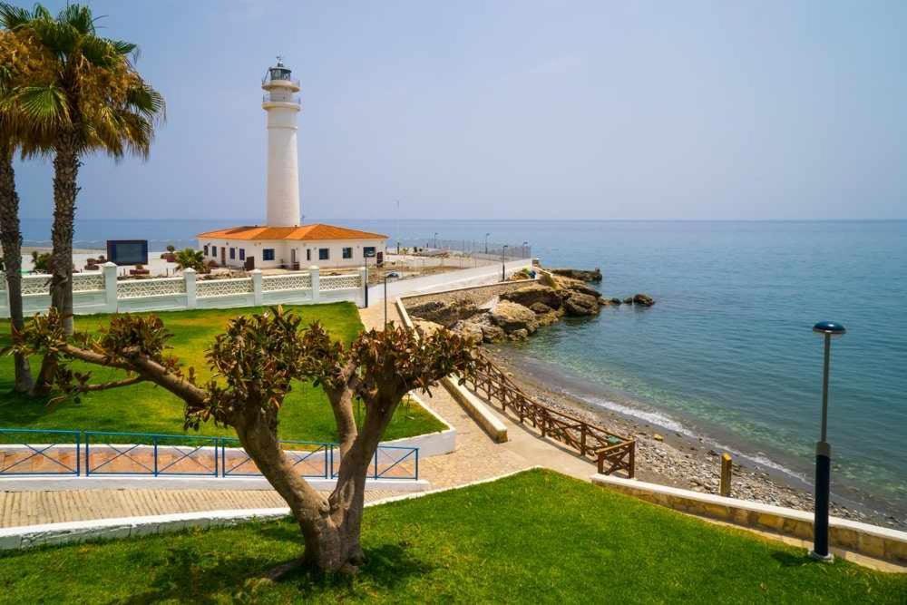 Апартаменты A 100M De Playa Piscina Y Todos Los Servicios Торрокс-Коста Экстерьер фото